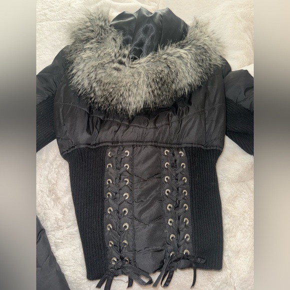 BEBE snatched lace up stretchy elastic puffer bubble cropped jacket - Picture 6 of 6